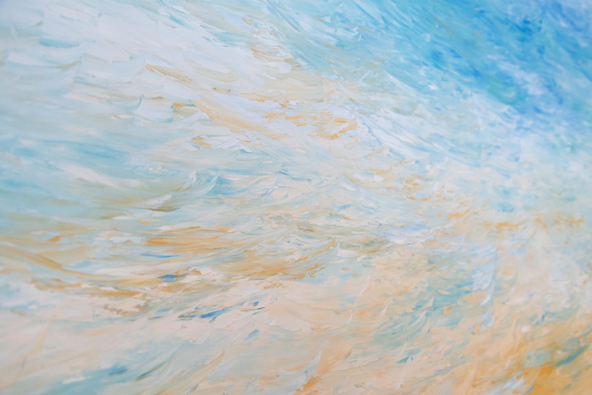 Detail view of EL LENGUAJE DE LO INVISIBLE showing texture and quiet expression